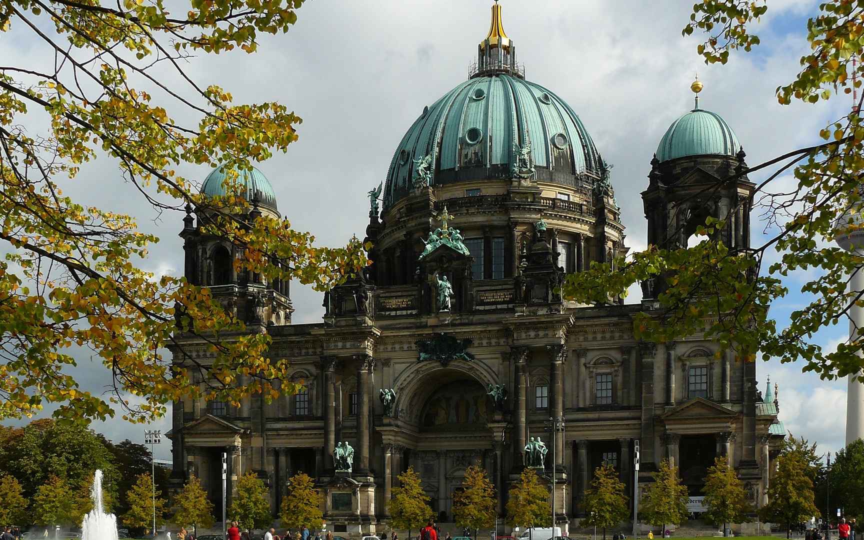 高清旅游的话 不可不去德国的大教堂电脑桌面壁纸-