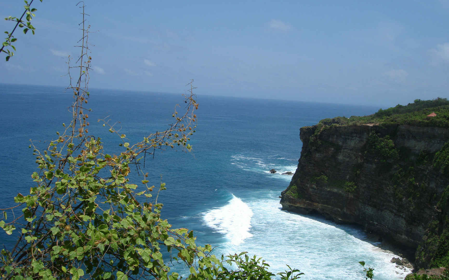 巴厘岛乌鲁瓦图断崖，又称“情人崖”或“望夫崖”|乌鲁瓦图断崖|情人崖|望夫崖_新浪新闻