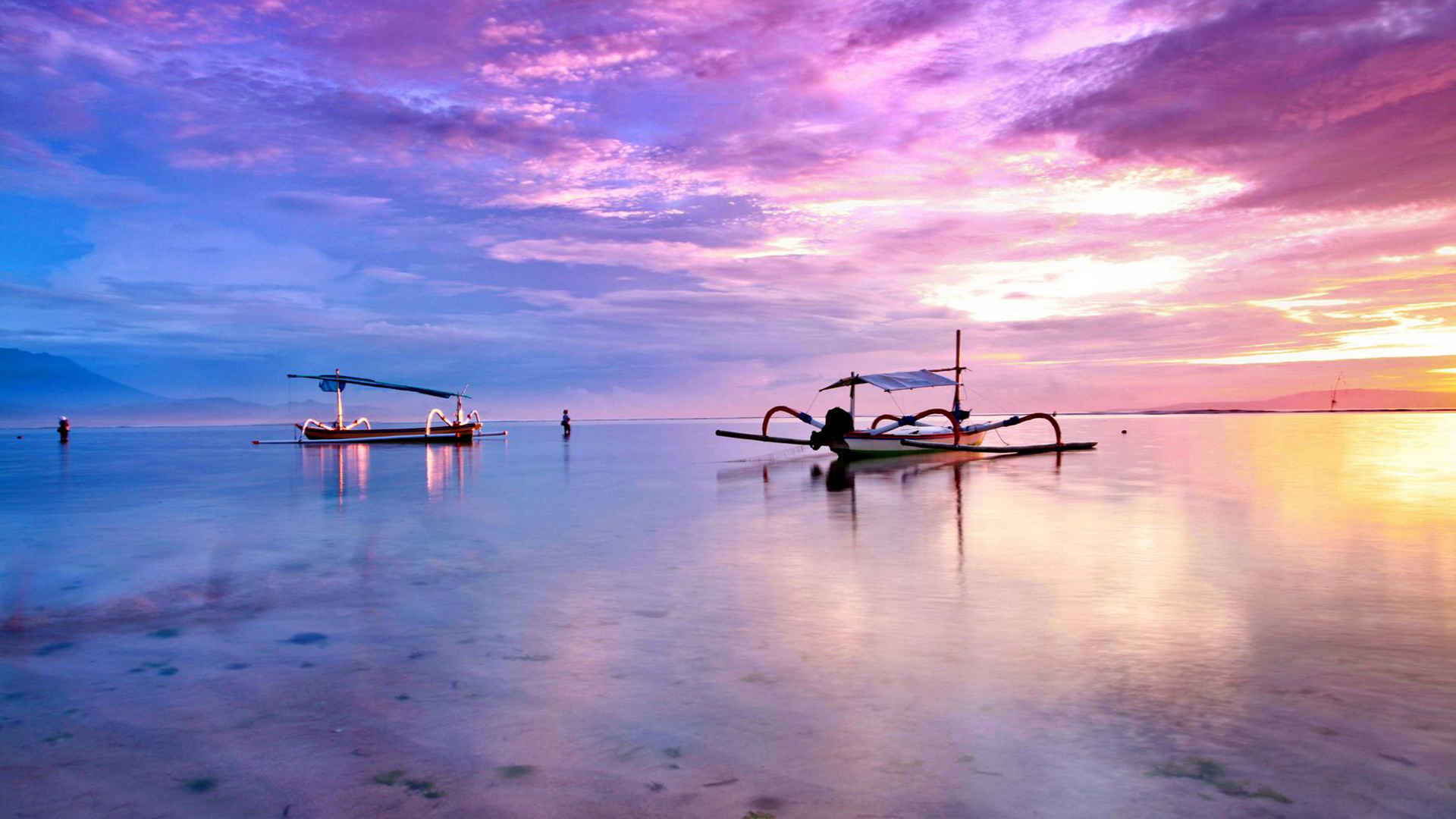巴厘岛恬静的海滩桌面壁纸