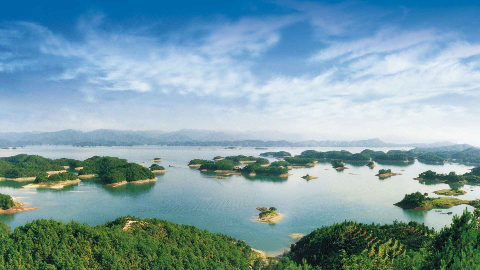 高清杭州的千岛湖风景区电脑桌面壁纸-