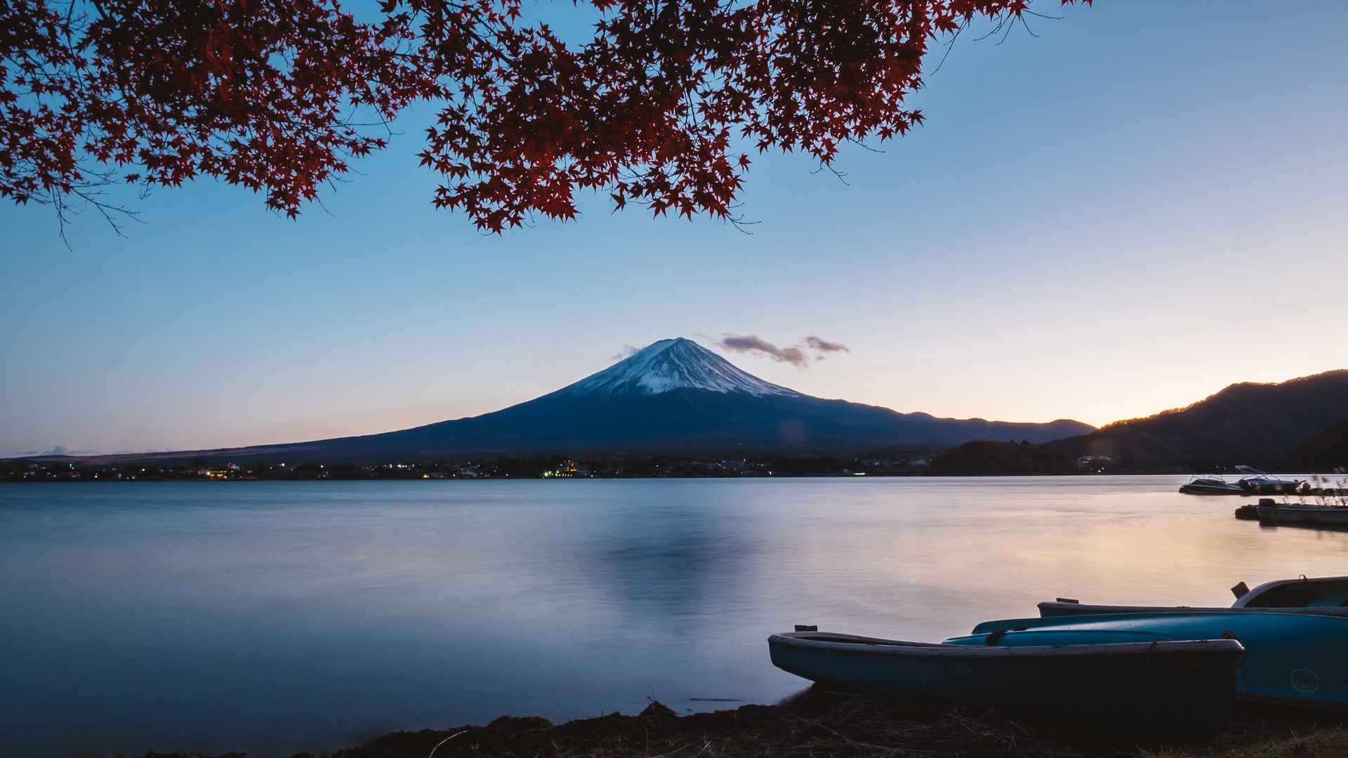 高清美不胜收的富士山风光电脑桌面壁纸
