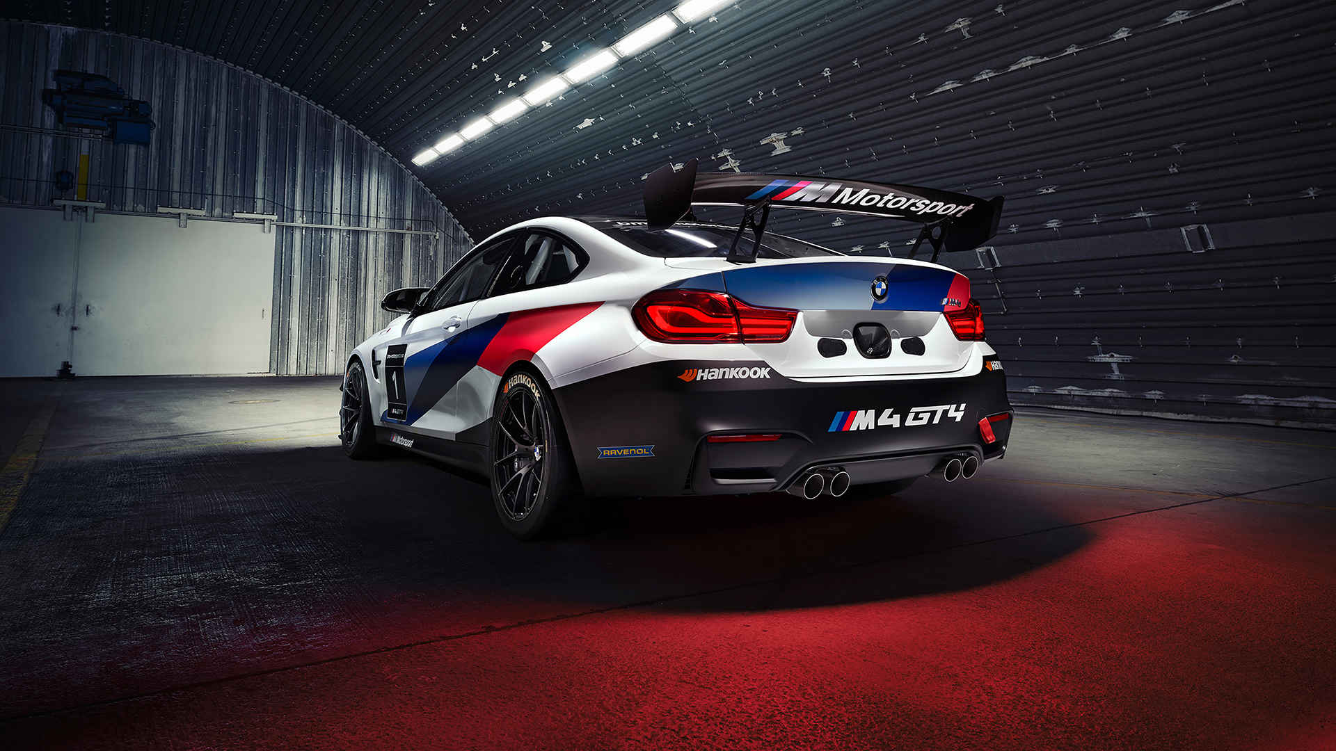 BMW宝马M4 GT4图片桌面壁纸-