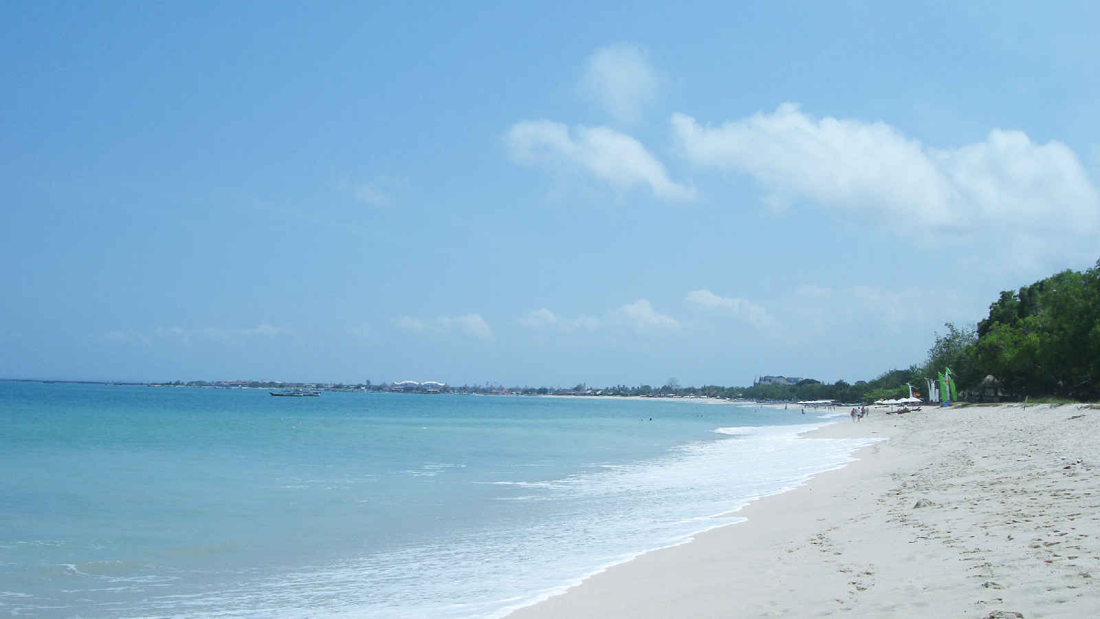巴厘岛梦幻海滩桌面壁纸