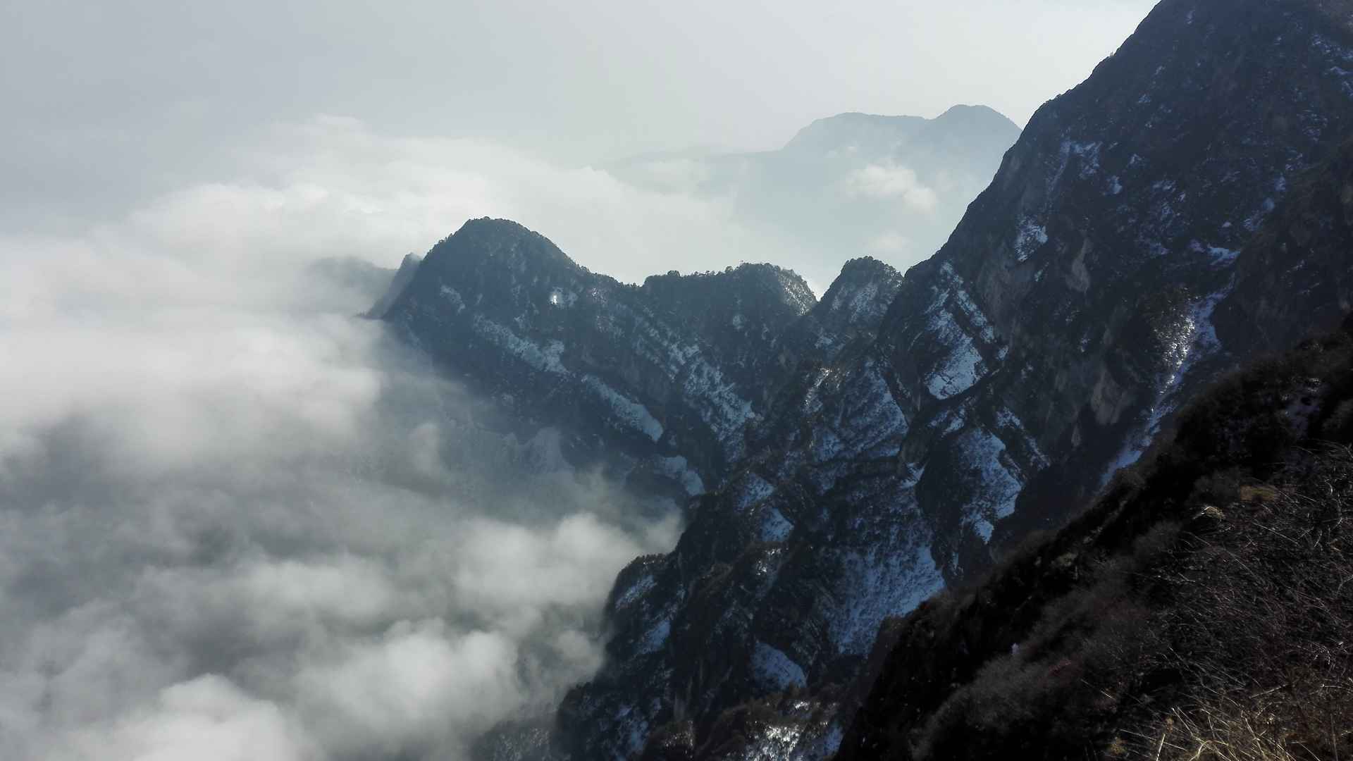 高清四川峨眉山风景区电脑桌面壁纸