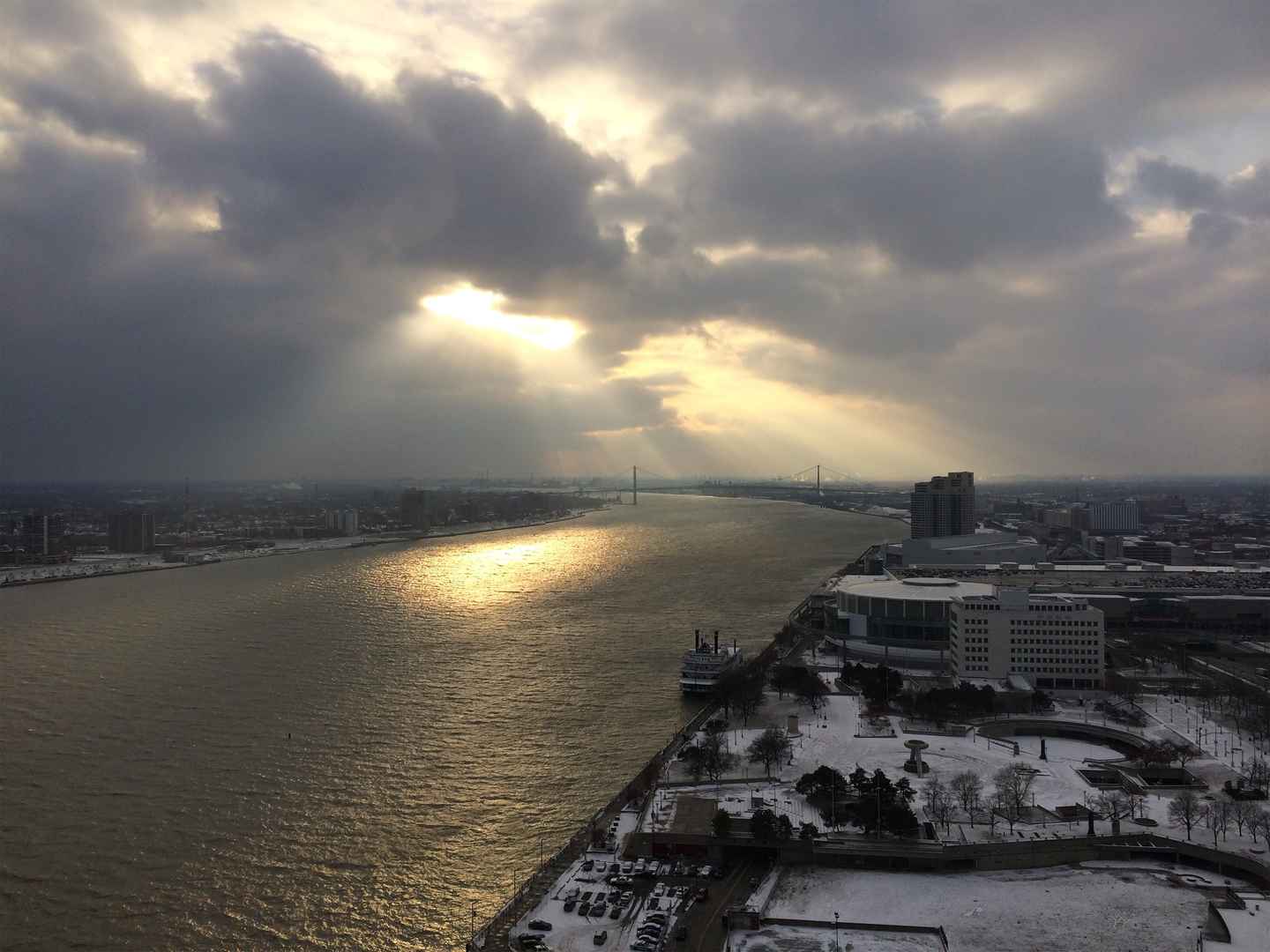 高清美国密歇根州最大的城市底特律电脑桌面壁纸-