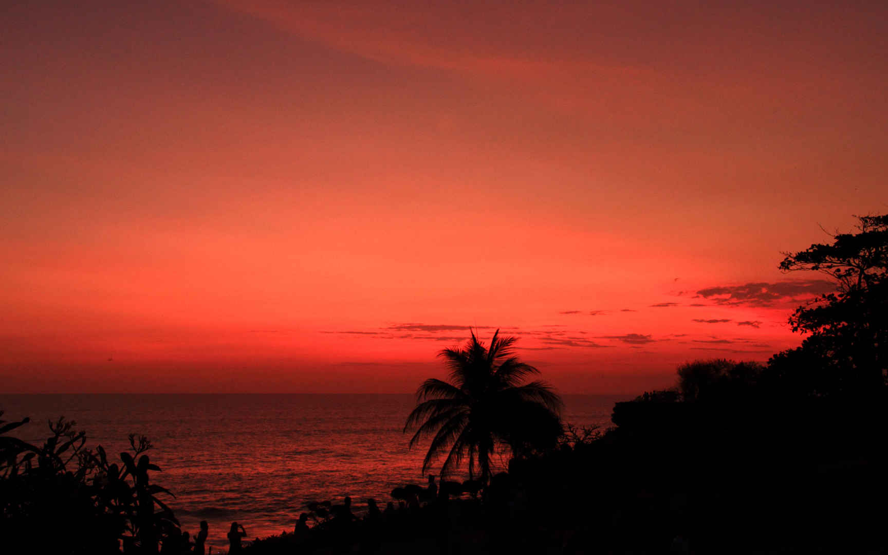 巴厘岛海神庙的夕阳桌面壁纸