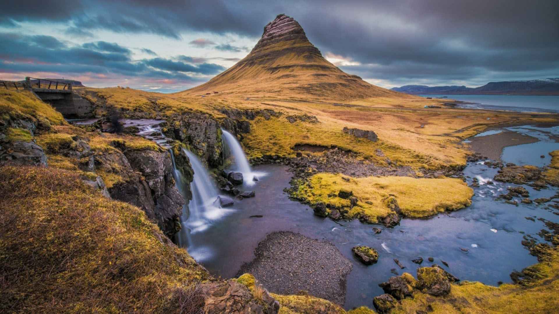 冰岛基尔丘山大自然风景图桌面壁纸
