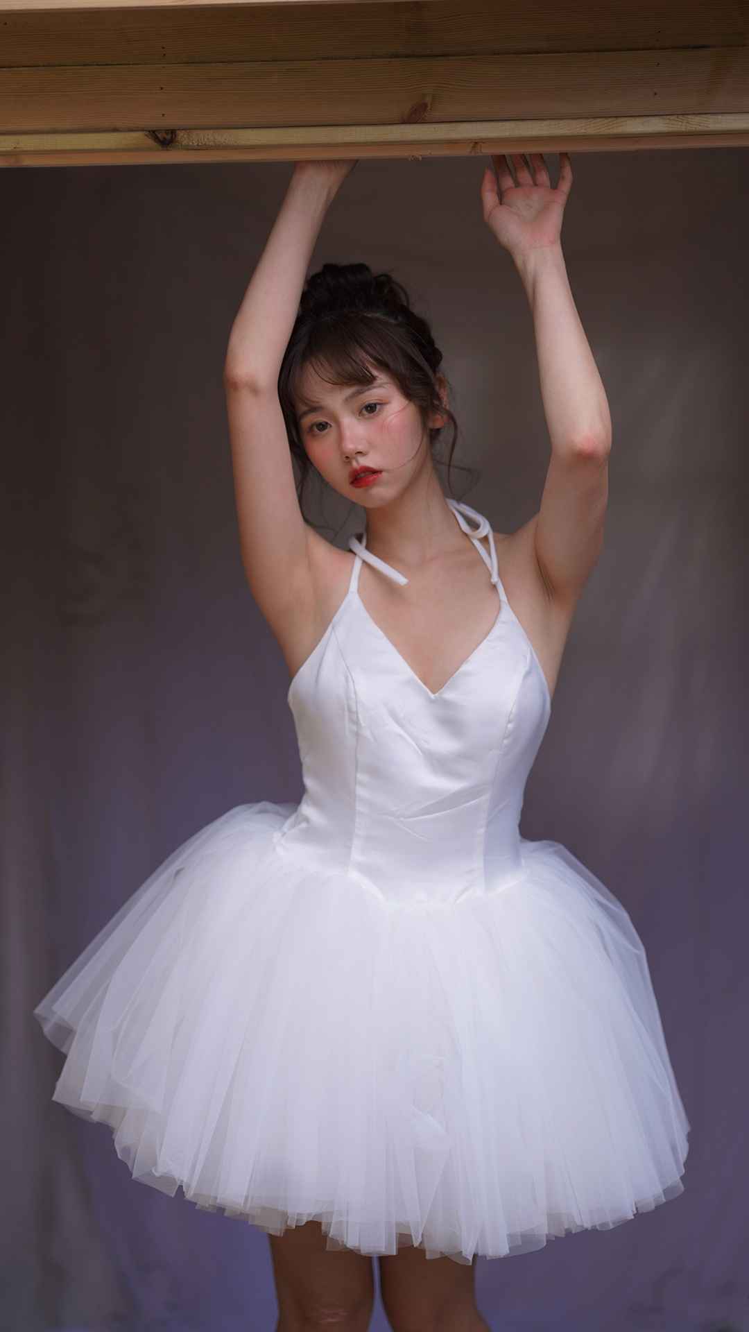 优雅高贵的芭蕾少女手机壁纸个性潮流图片-