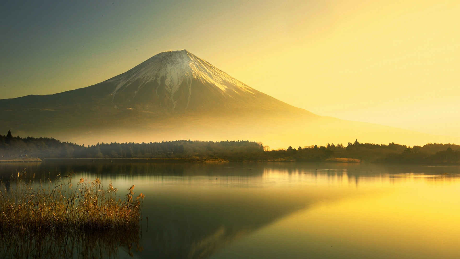 黄昏下富士山图片壁纸-