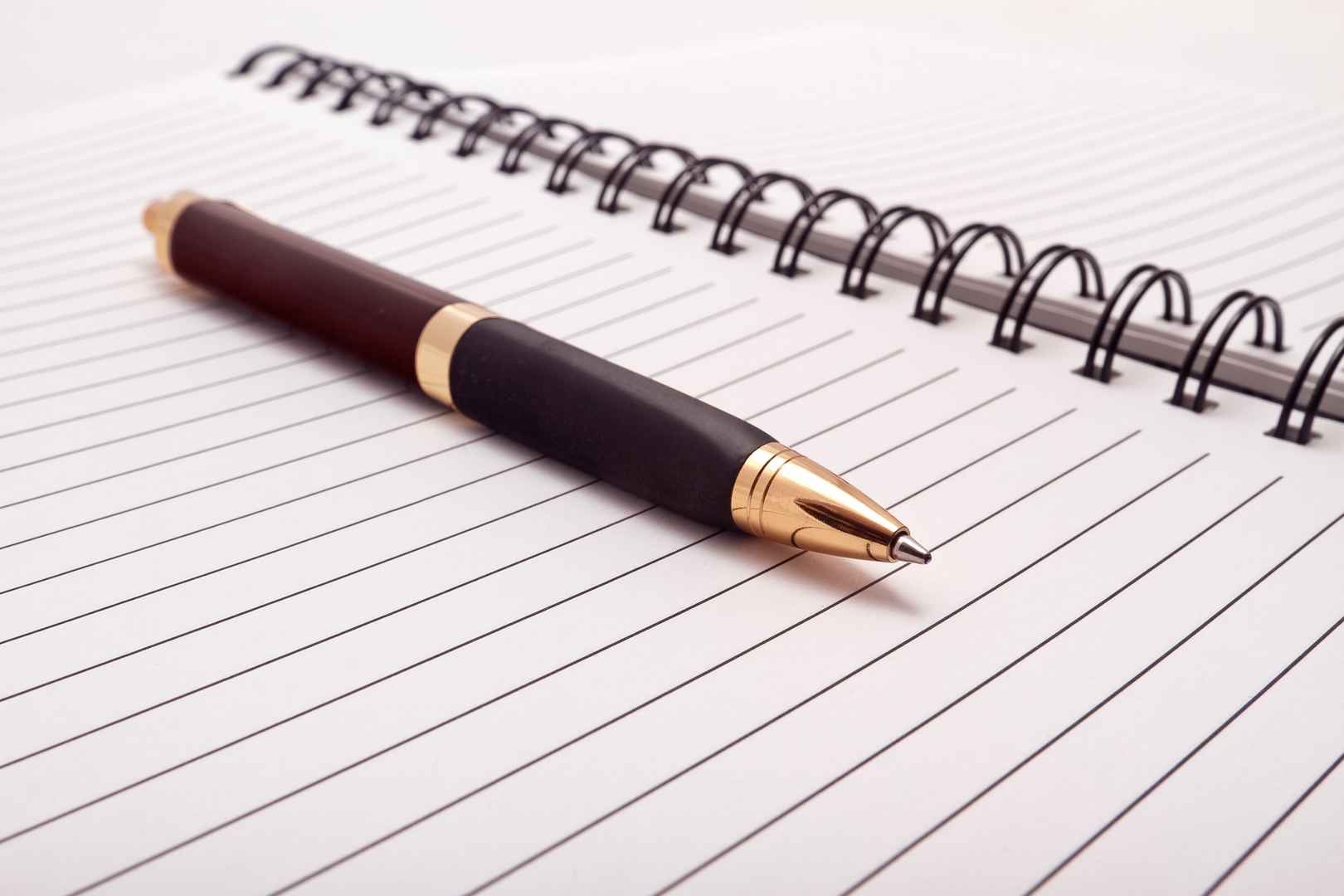 黑白教育商务日常用签字笔圆环活页笔记本