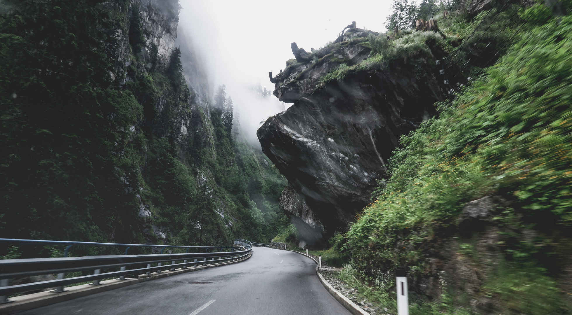 沥青柏油公路壁纸图片-