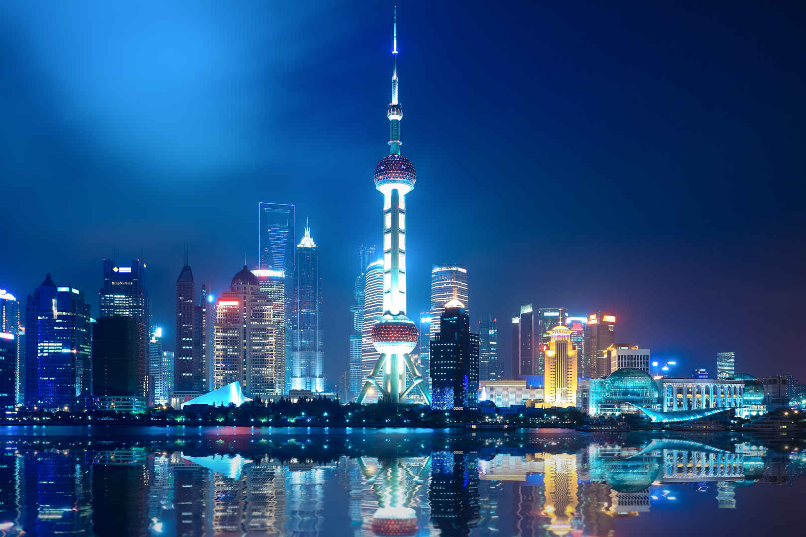 夜晚的现代化城市上海壁纸-