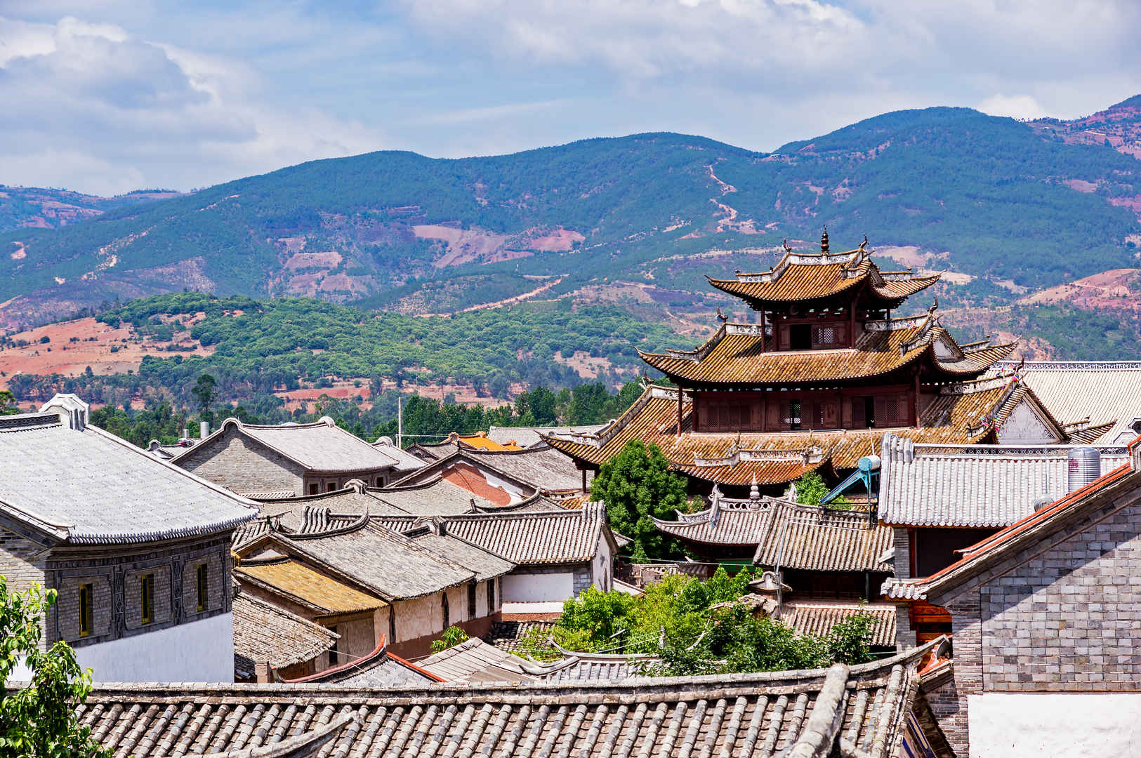 中国传统平铺屋顶特色建筑顶视图-