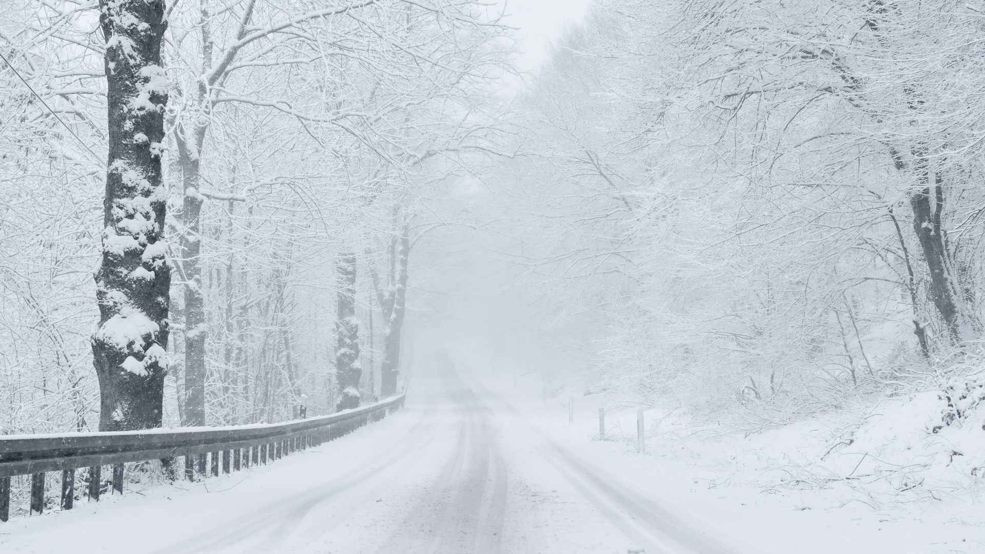 冬季雪天道路风景-