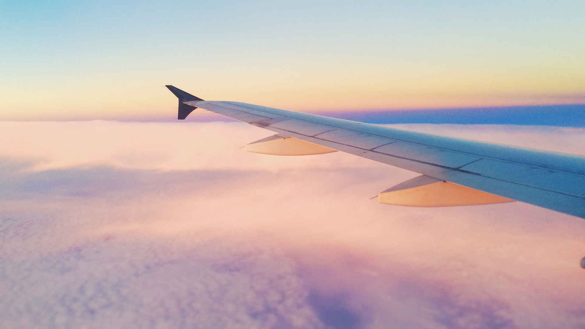 飞机机翼云层风景图片