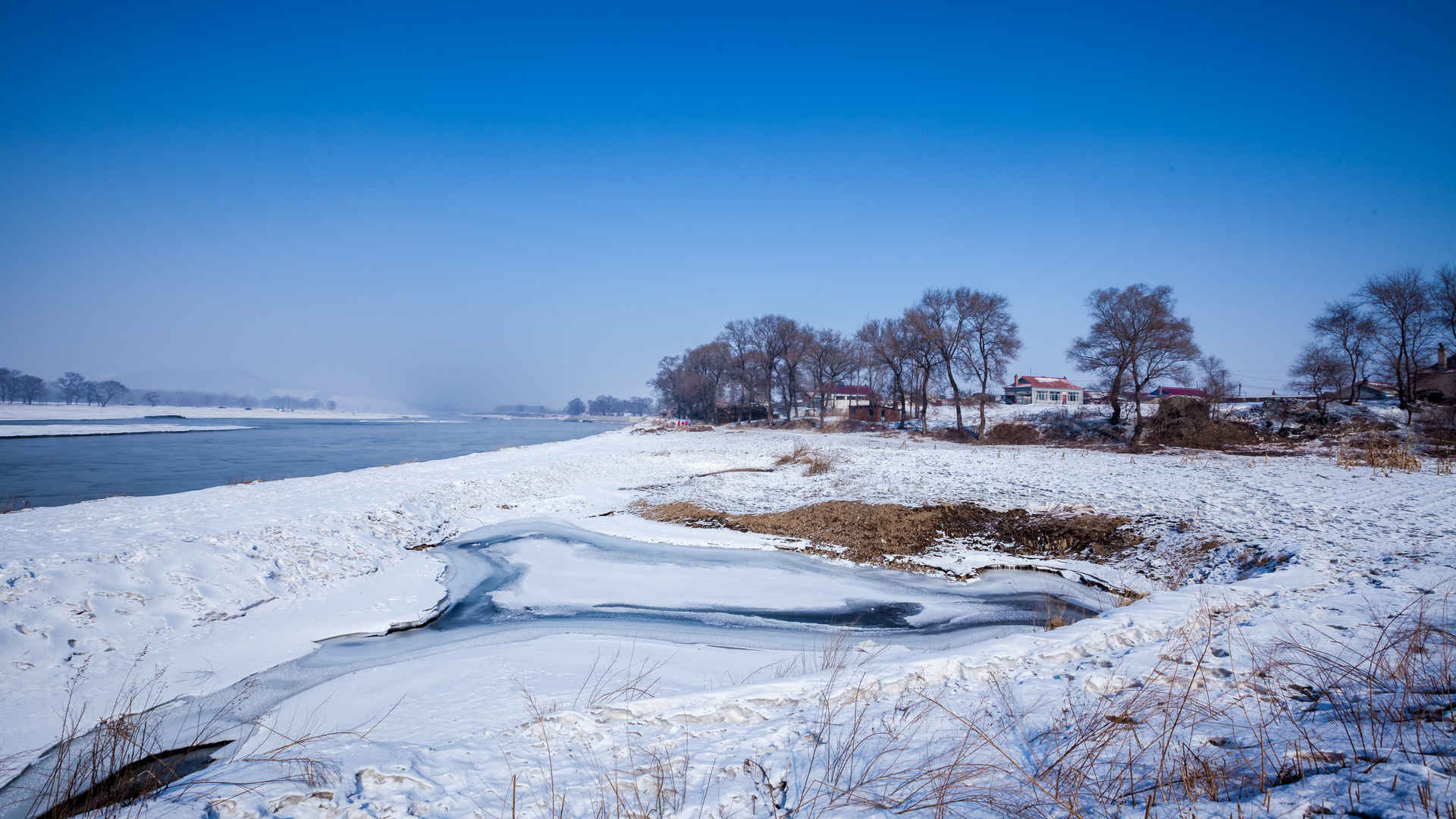 雪地雪景风景图片