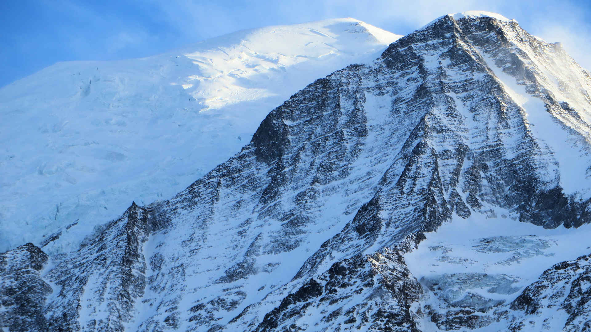 高清雪山壁纸图片