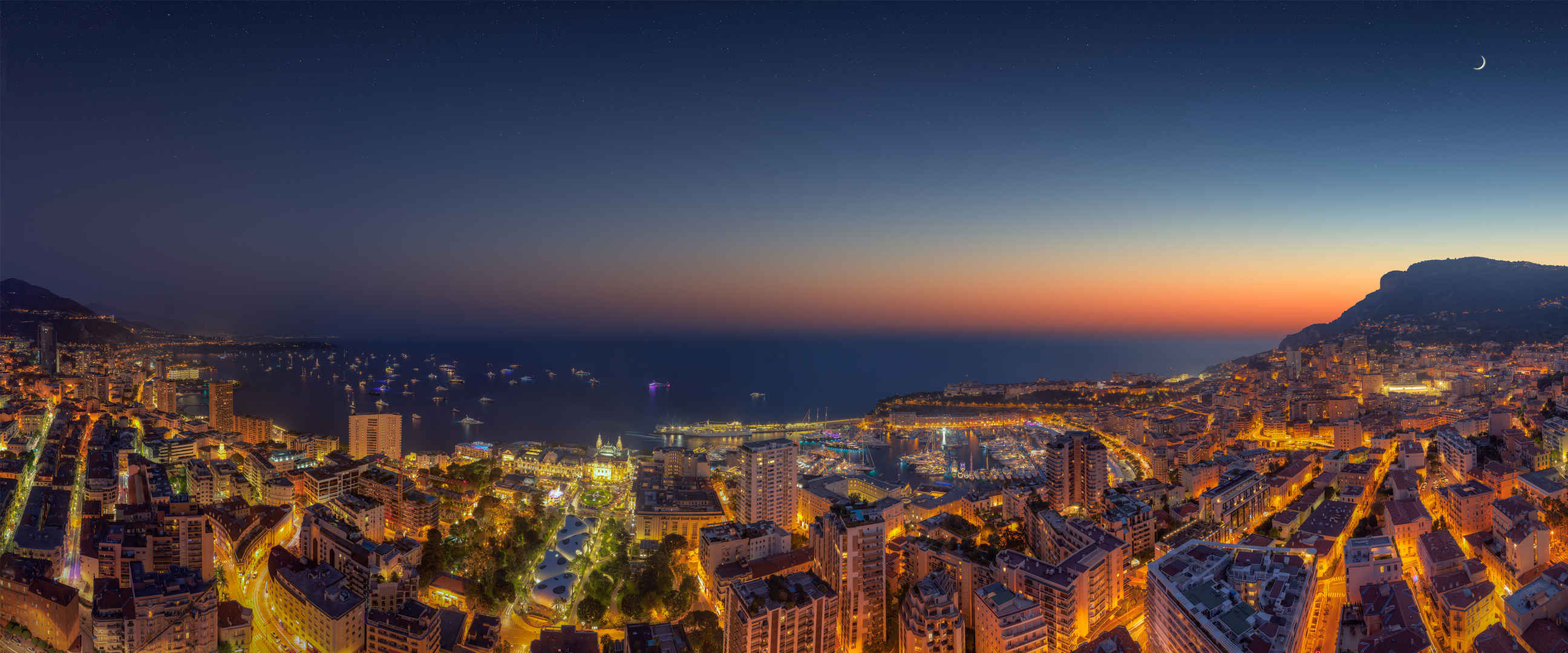 4K带鱼屏城市超清夜景壁纸