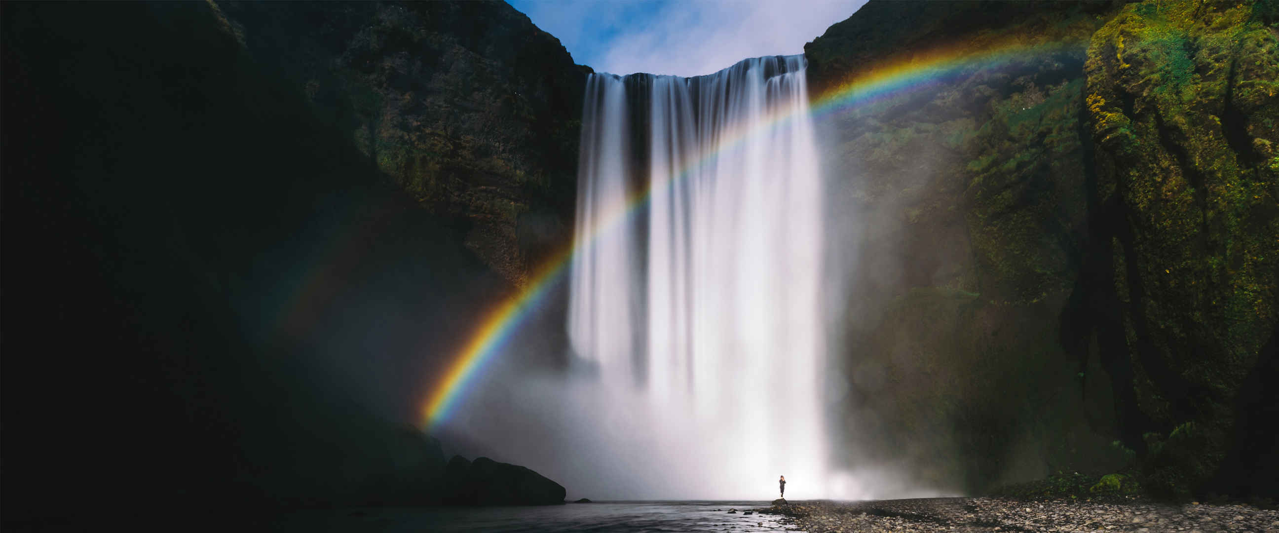 最美的彩虹瀑布图片-