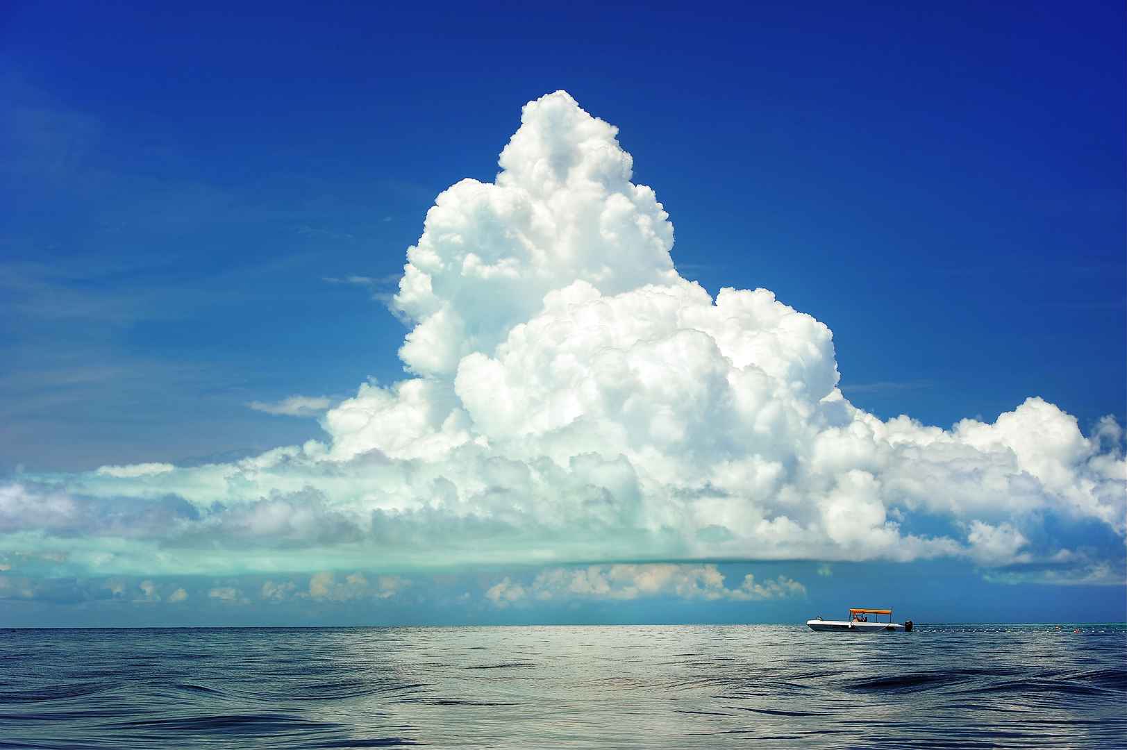 海洋 天空 蓝色 积雨云 壁纸