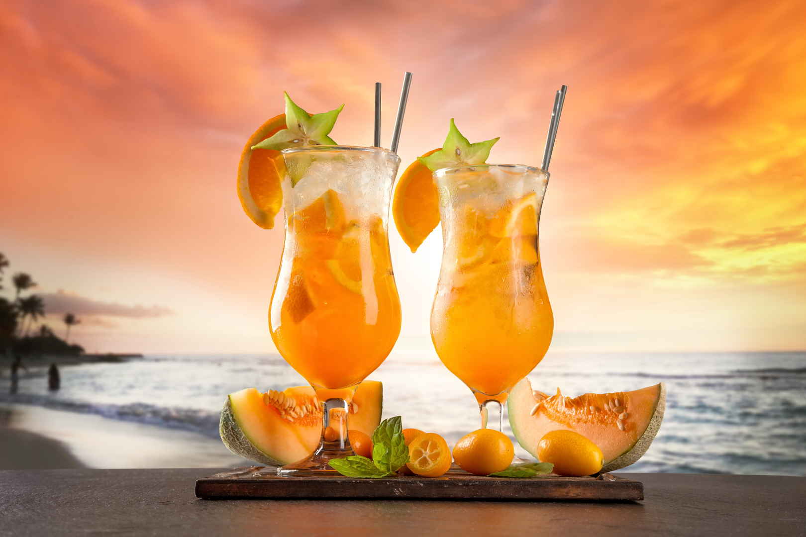 橙色鸡尾酒图片