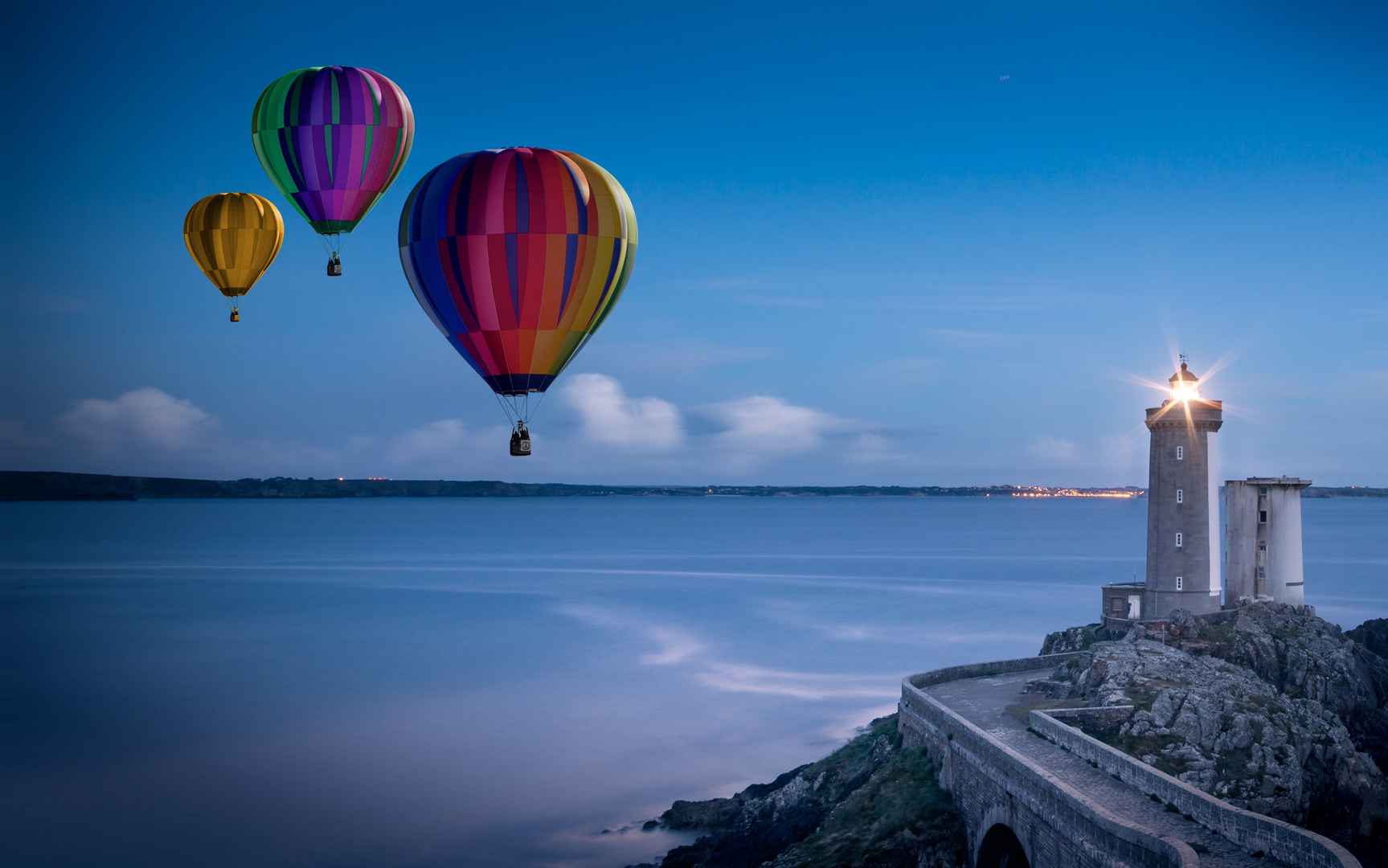 海上灯塔热气球 壁纸