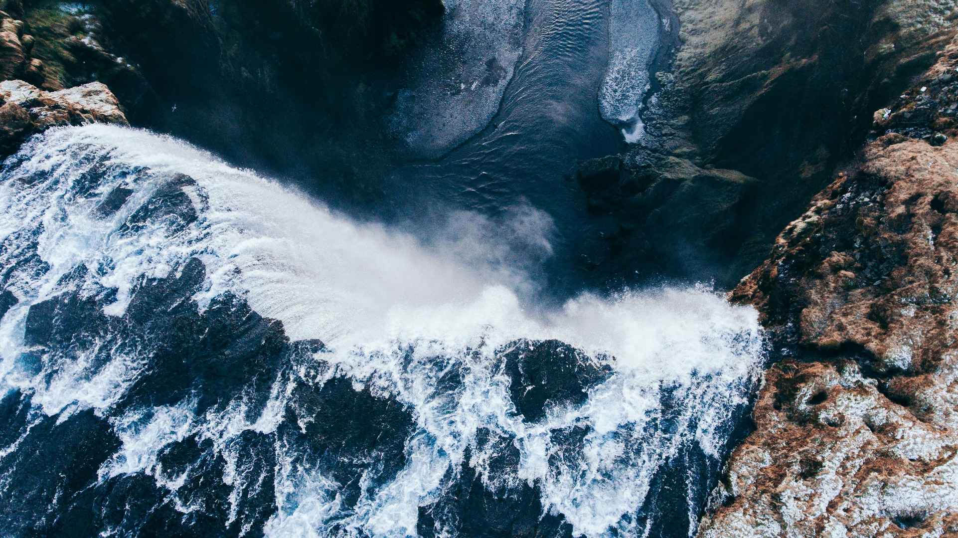 瀑布河流壮观风景壁纸