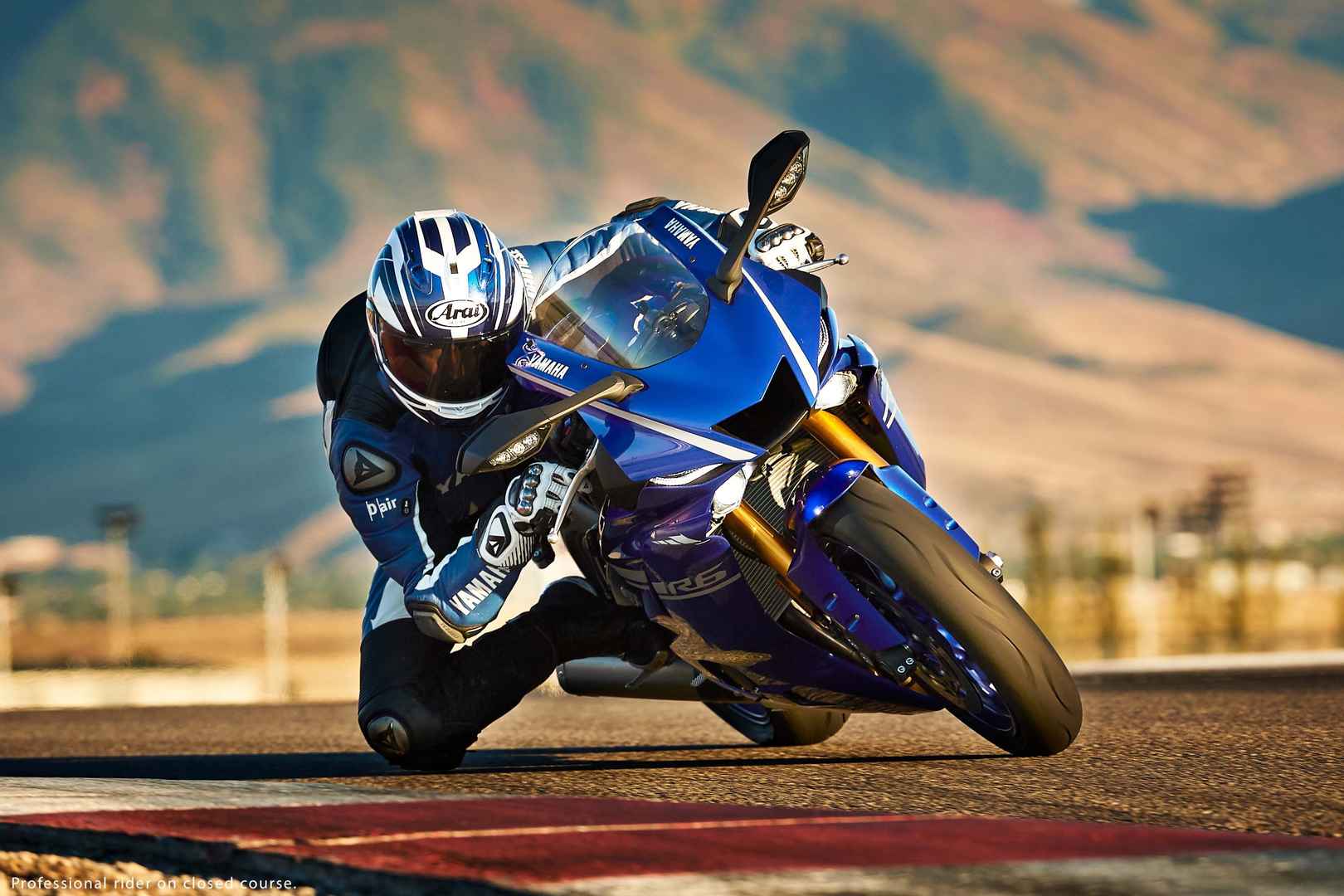 蓝色雅马哈-Yamaha-YZF-R6壁纸图片