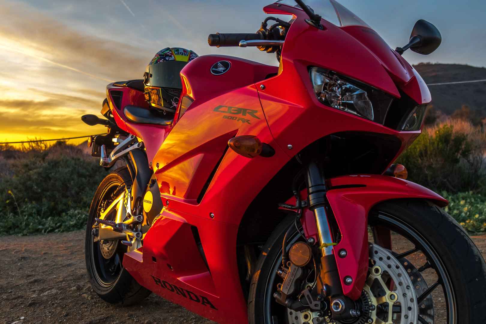 本田Honda-CBR600RR大红色摩托车图片