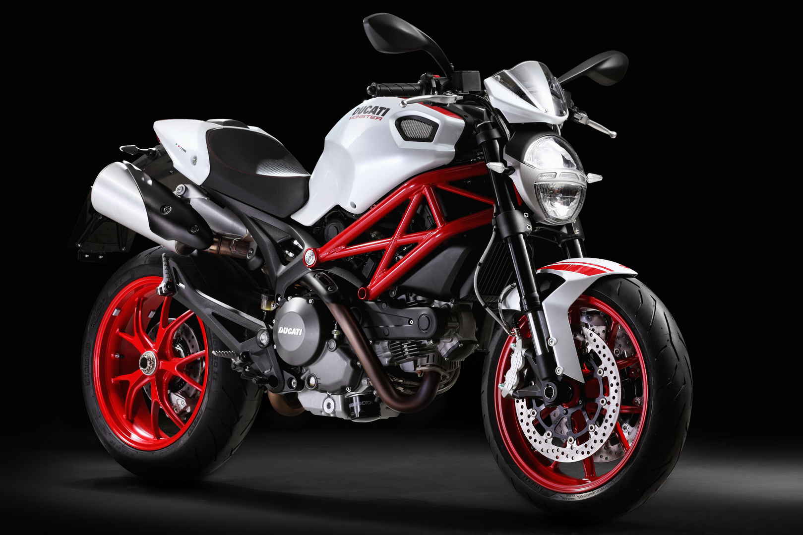 杜卡迪Monster-796-S2R白色怪兽摩托车图片
