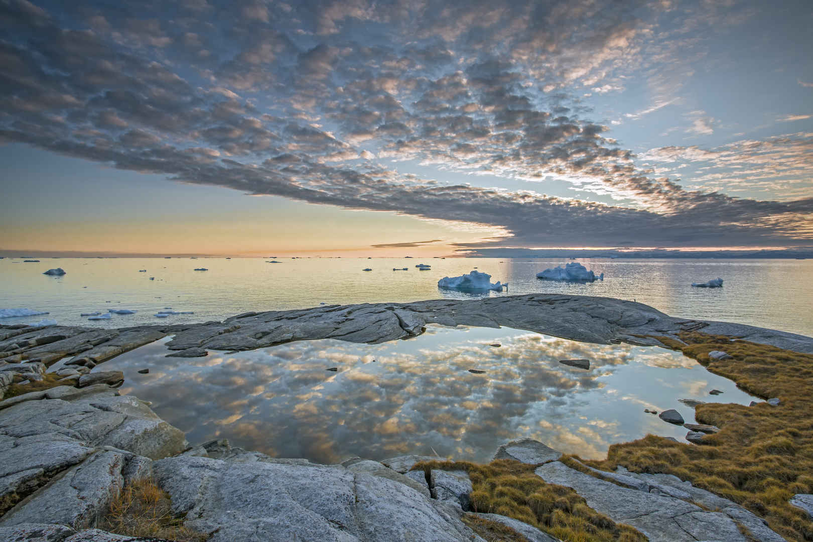 自然风光 云 上方 遥远 海洋 冰山 格陵兰 5k壁纸-