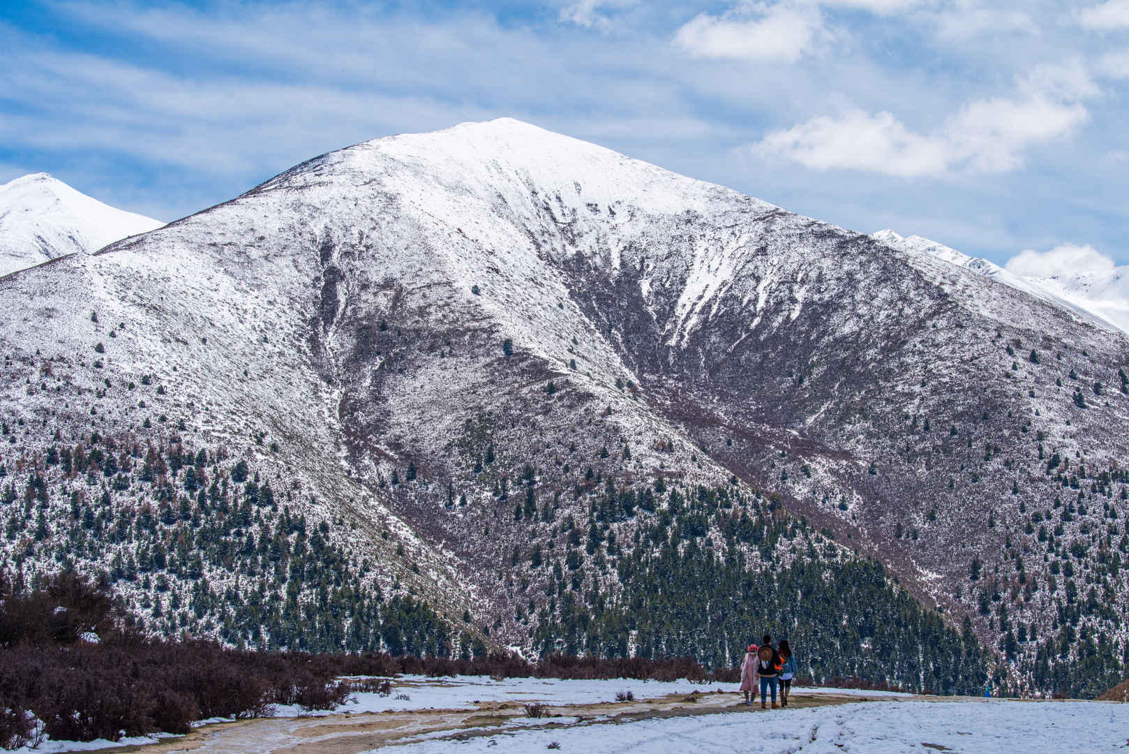 四川贡嘎雪山7k壁纸-