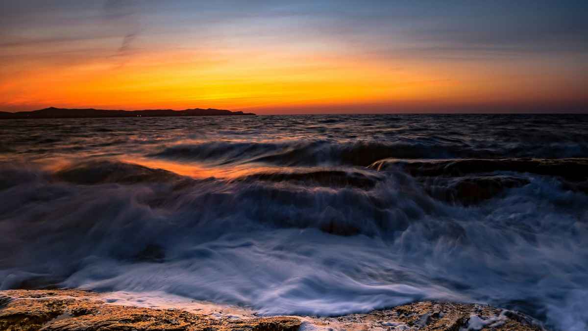 海上日落风景桌面壁纸