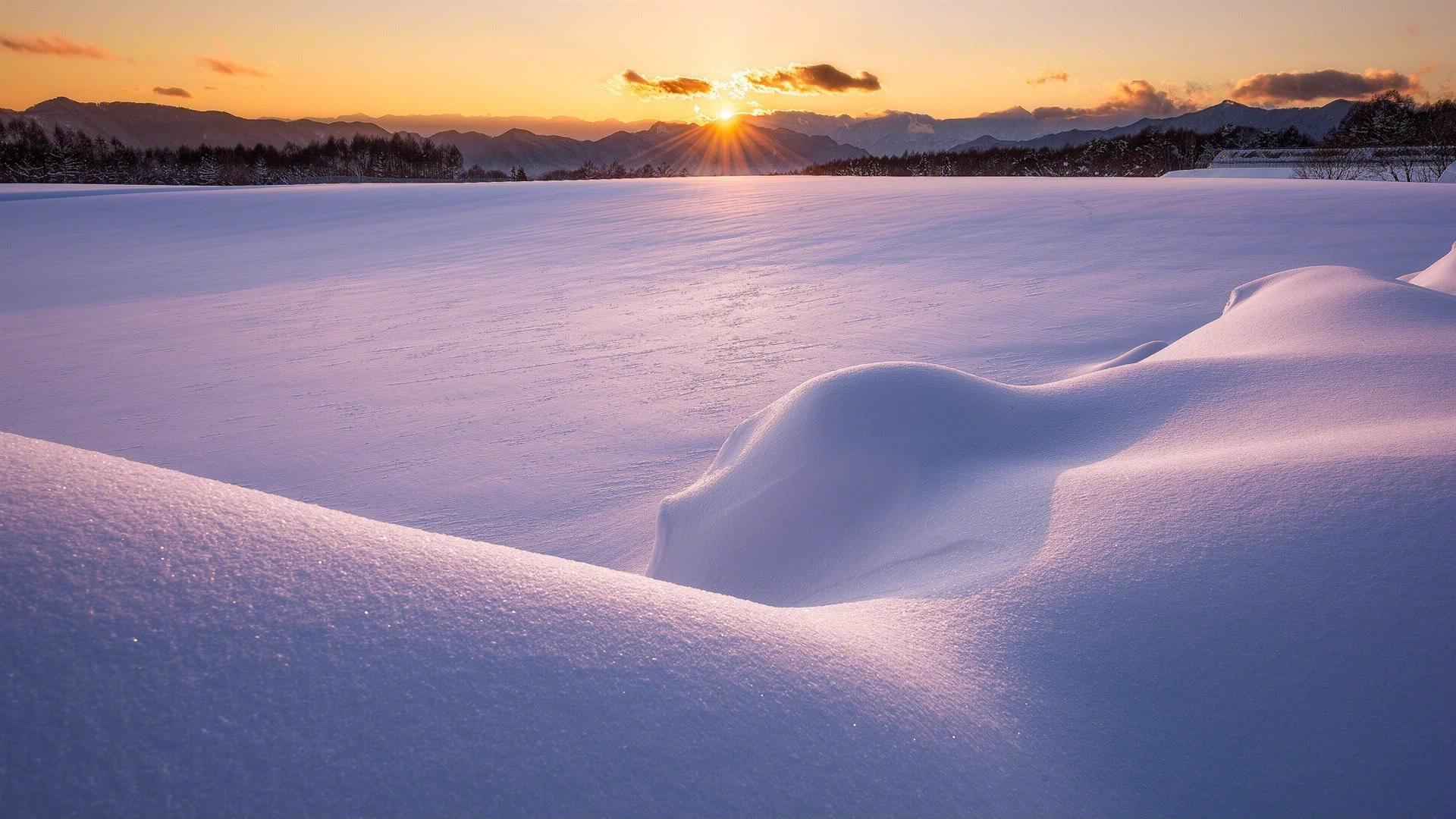 Beautiful snow scene picture wallpaper