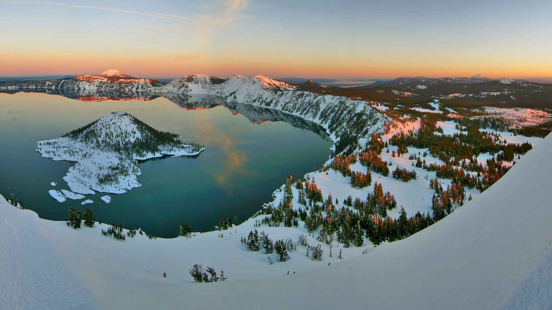 Volcanic Lake Wallpaper Computer HD Picture