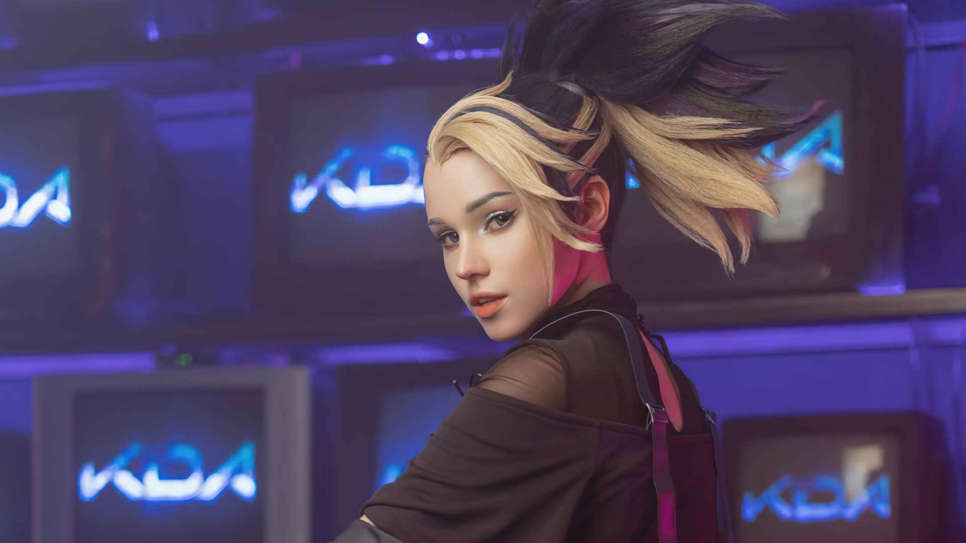 K DA阿卡丽Cosplay女孩壁纸