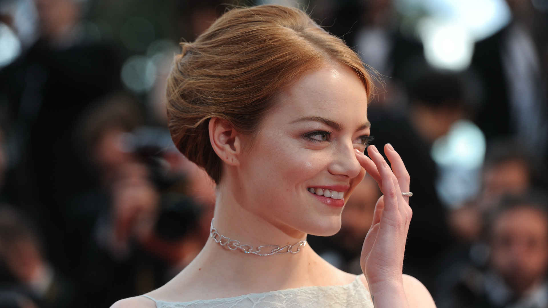 艾玛·斯通(Emma Stone)微笑壁纸