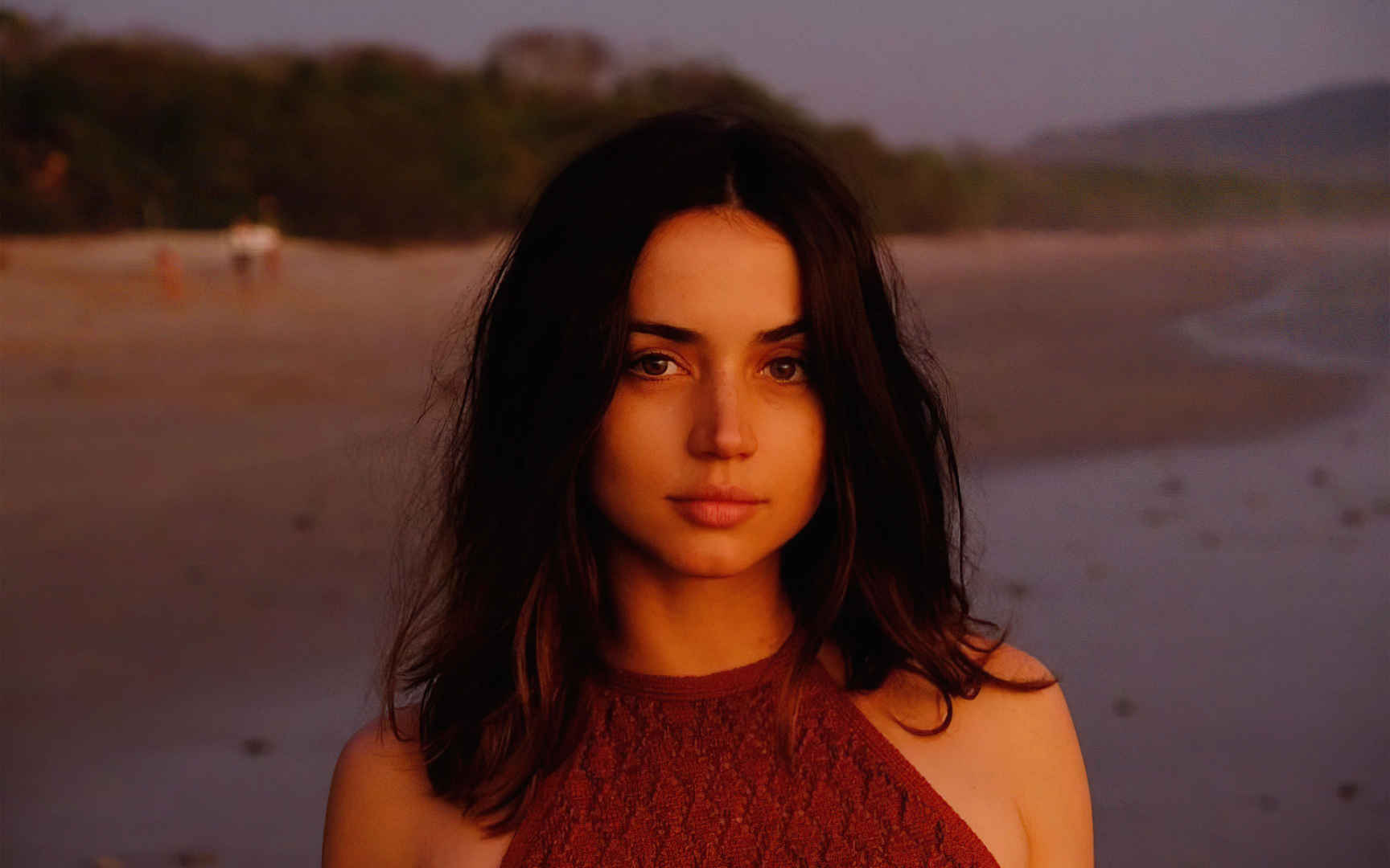 安娜·德·阿玛斯(Ana de Armas)壁纸