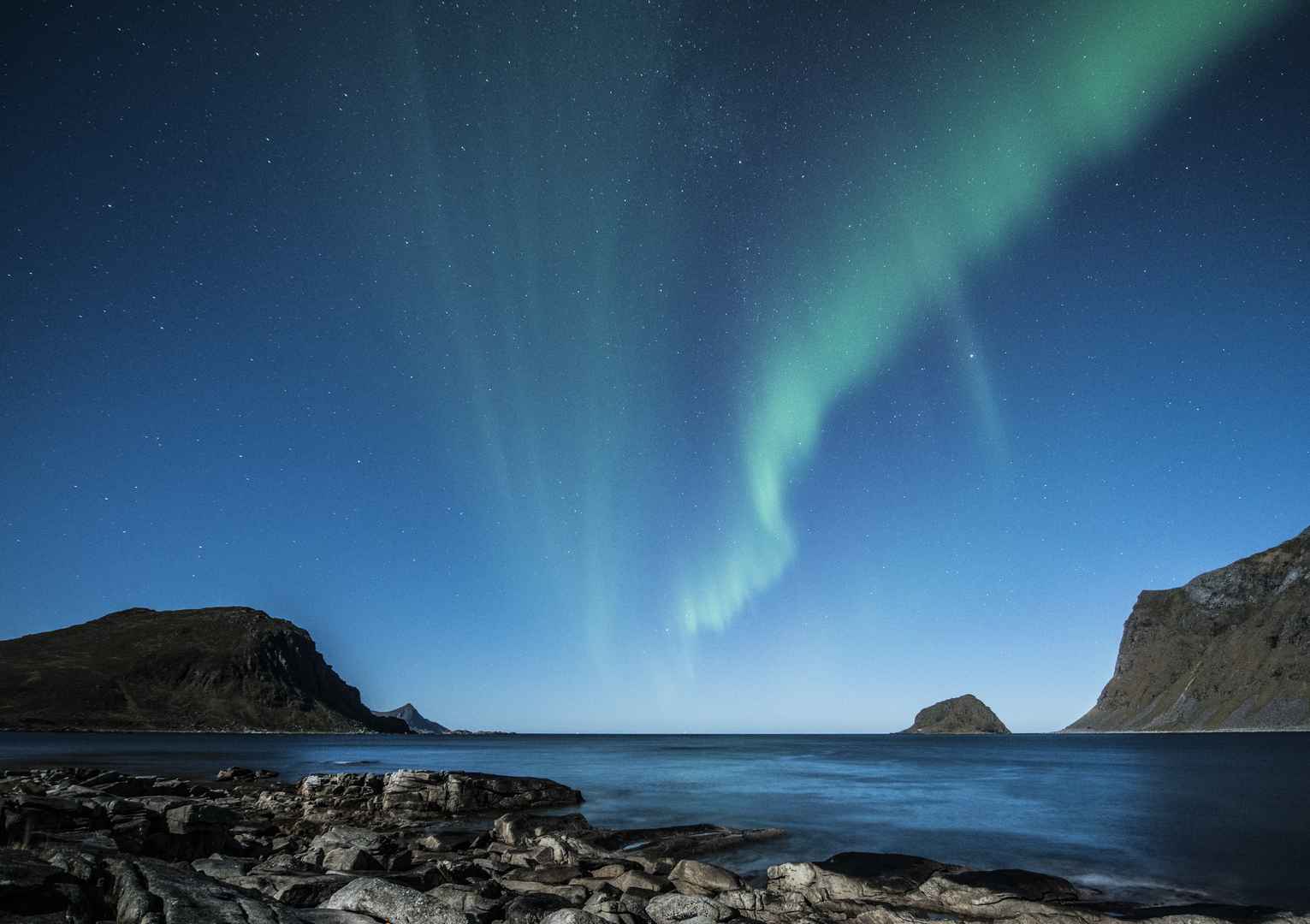 夜晚 北极光 罗弗敦 挪威 海滩 哥斯达黎加 冬天 蓝色星空 壁纸图片