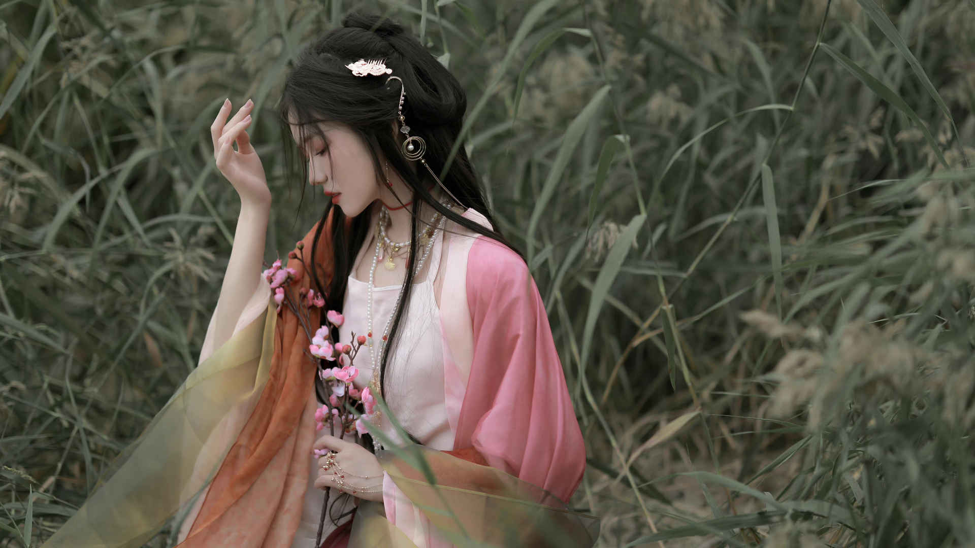 唯美 粉色古装美女