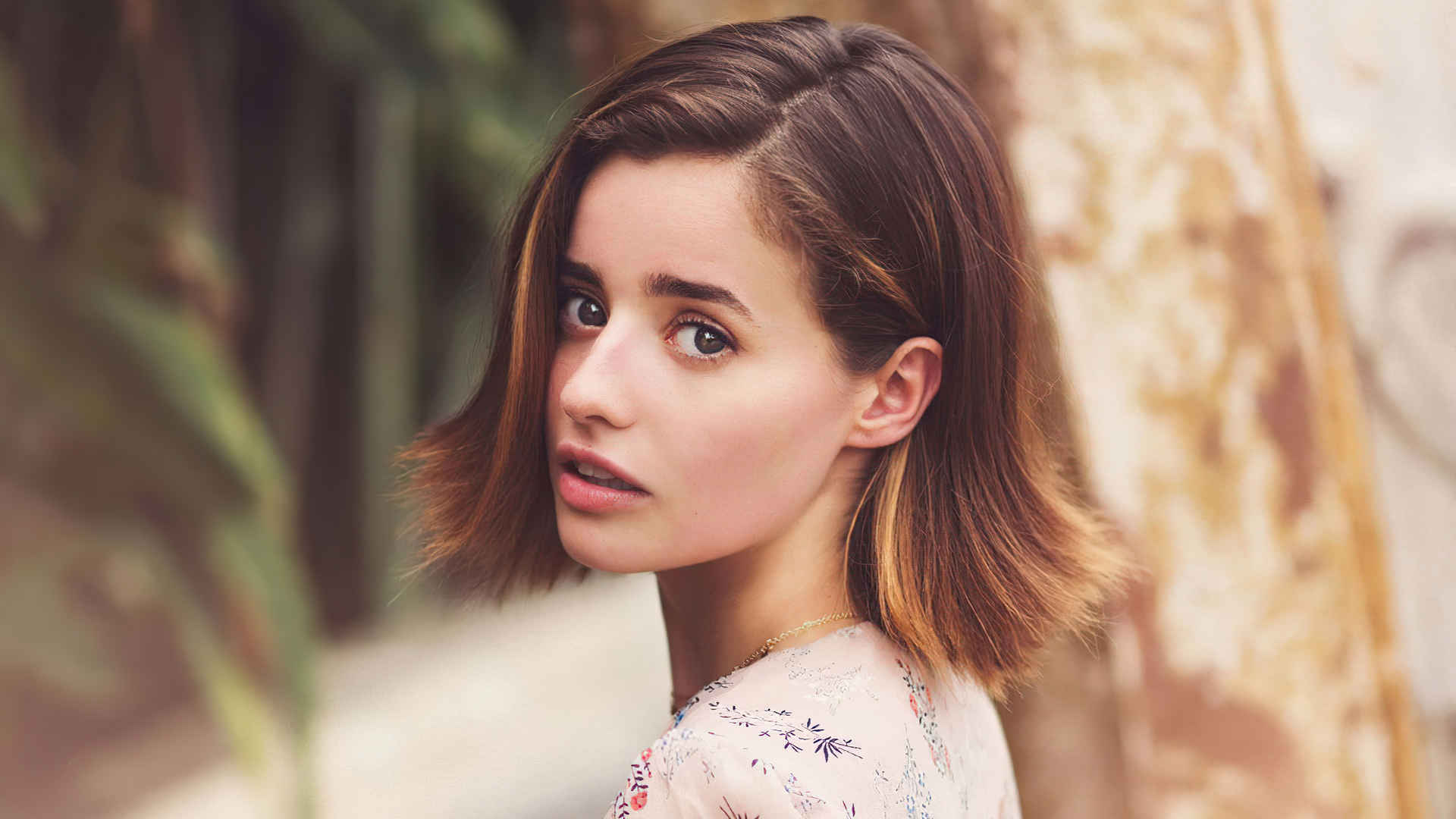 霍莉·厄尔(Holly Earl)电脑高清壁纸明星