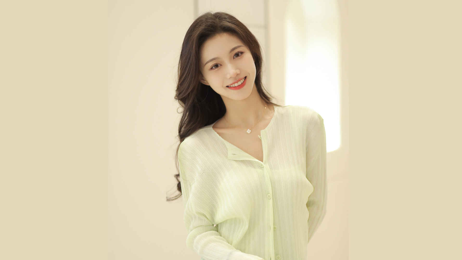 小清新气质养眼杨茗茗美女4k壁纸