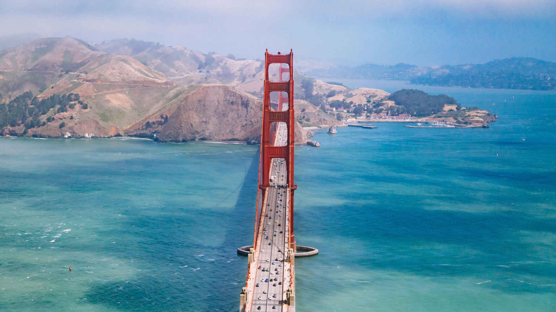 美丽的美国金门大桥航拍风景桌面壁纸-