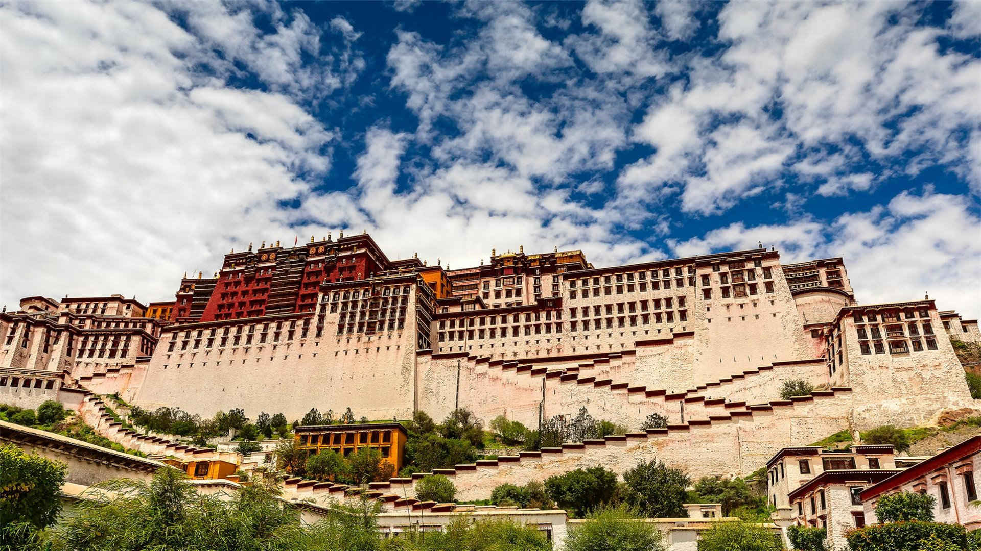 西藏布达拉宫建筑风景桌面壁纸