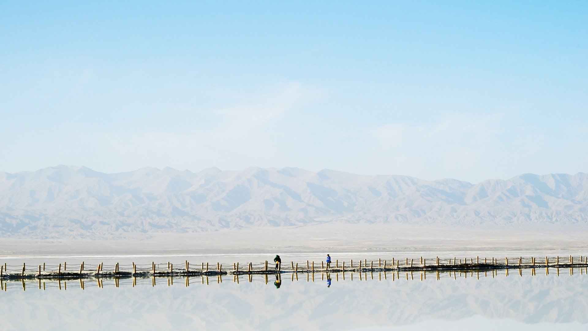 青海茶卡盐湖唯美冬季高清桌面壁纸