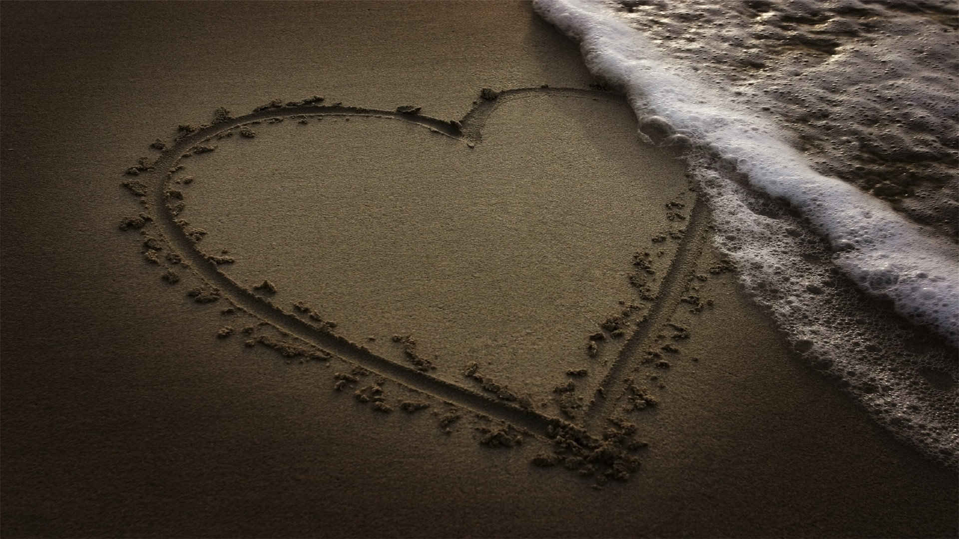 浪漫沙滩风景高清桌面壁纸