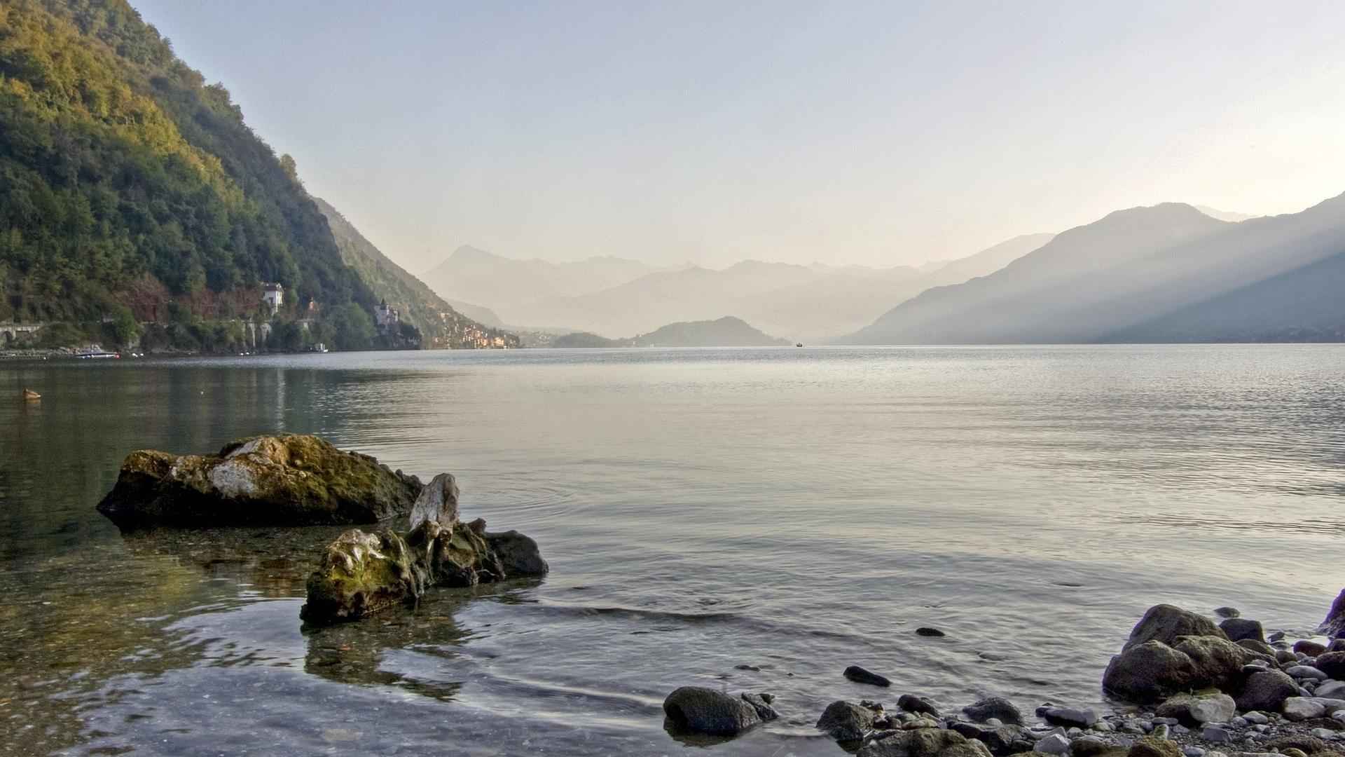最负盛名的旅游胜地意大利科莫湖电脑壁纸-