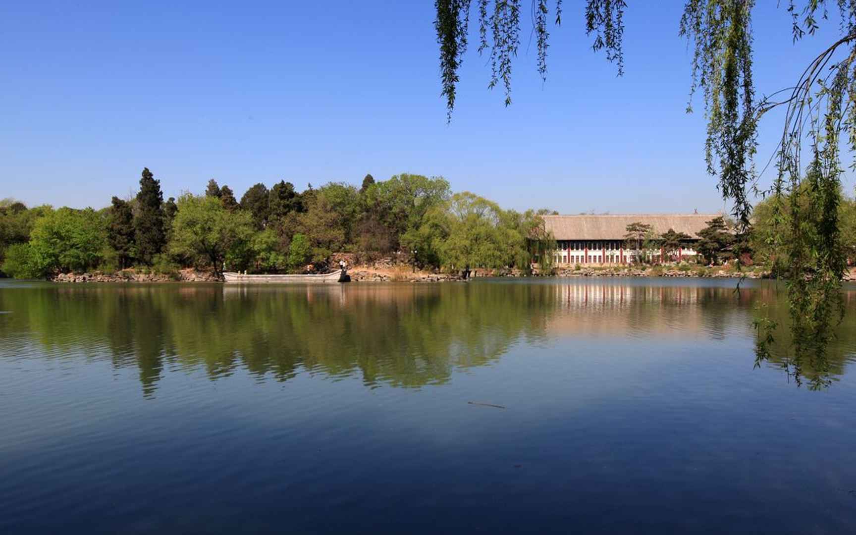 北京大学校内景色高清图片-