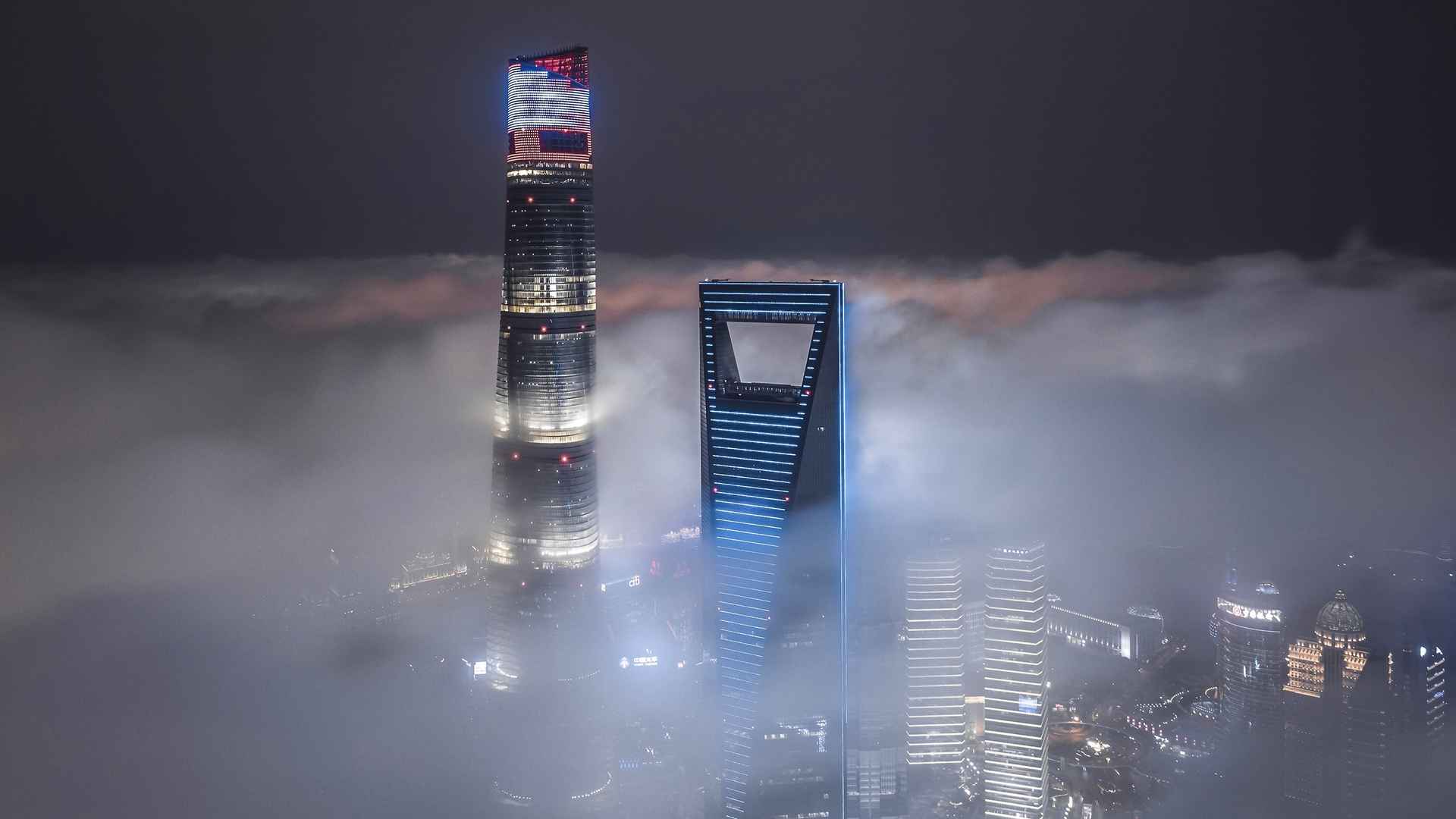 上海城市夜色朦胧景色