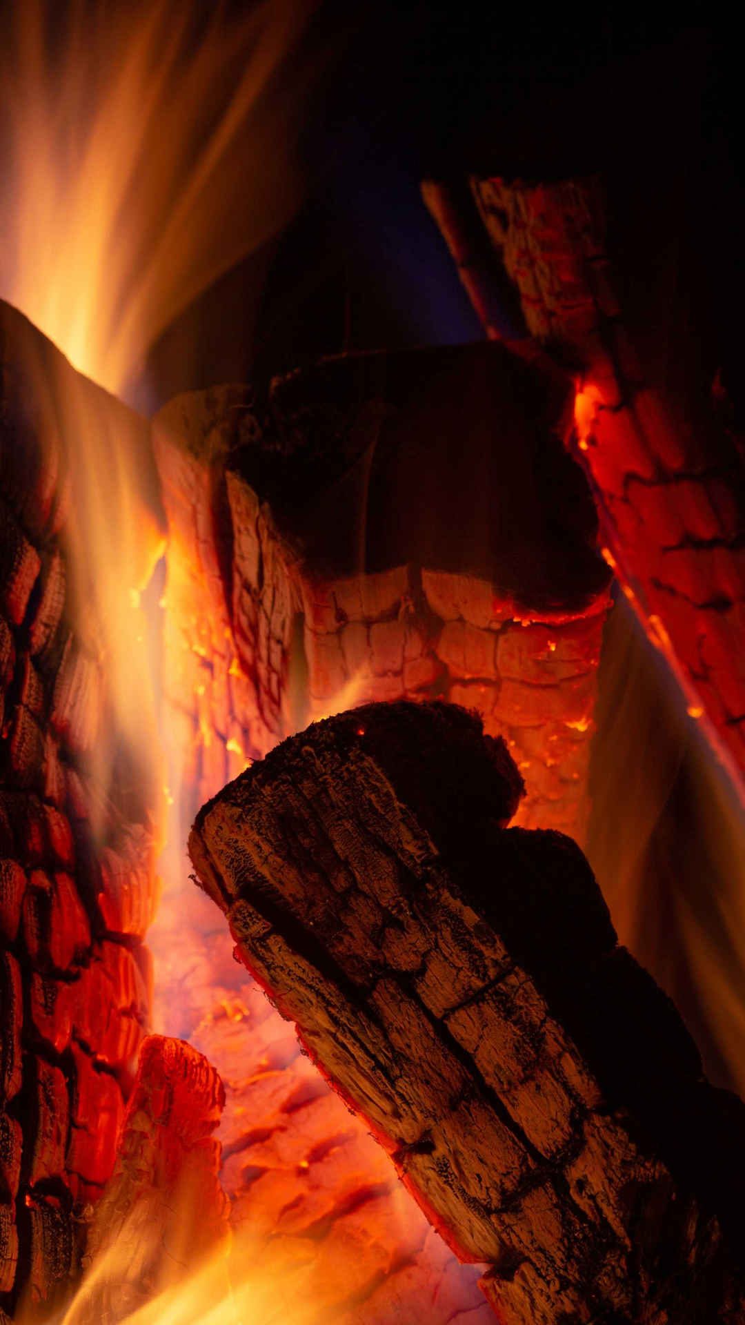 燃烧的木头唯美摄影创意手机壁纸-